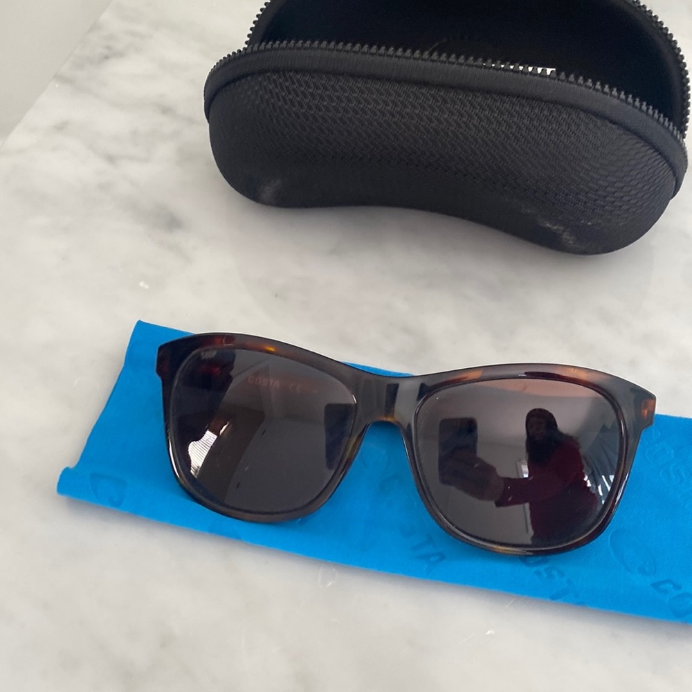 Costa Women’s Vela Sunglasses